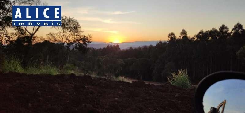 Terreno à venda no bairro Centro, Taquara