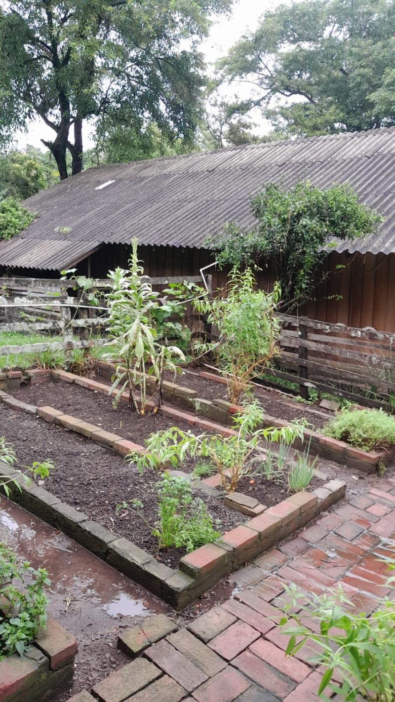 Sítio com 3 quartos, 3 banheiros e 400m² à venda no bairro Km 4, Taquara