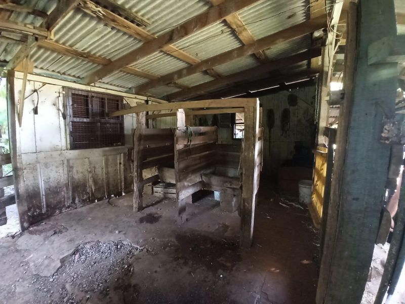 Sítio com 3 quartos, 2 banheiros e 110m² à venda no bairro Km 4, Taquara