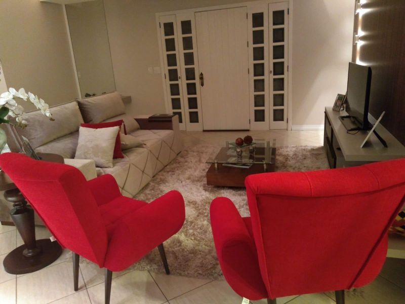 Sítio com 3 quartos, 2 banheiros e 292m² à venda no bairro Km 4, Taquara