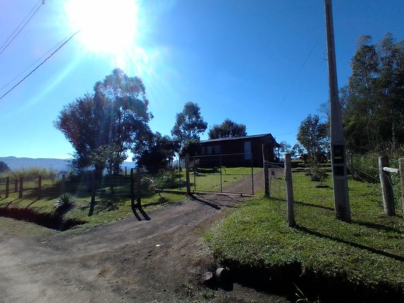 Sítio com 85m² à venda no bairro Km 4, Taquara