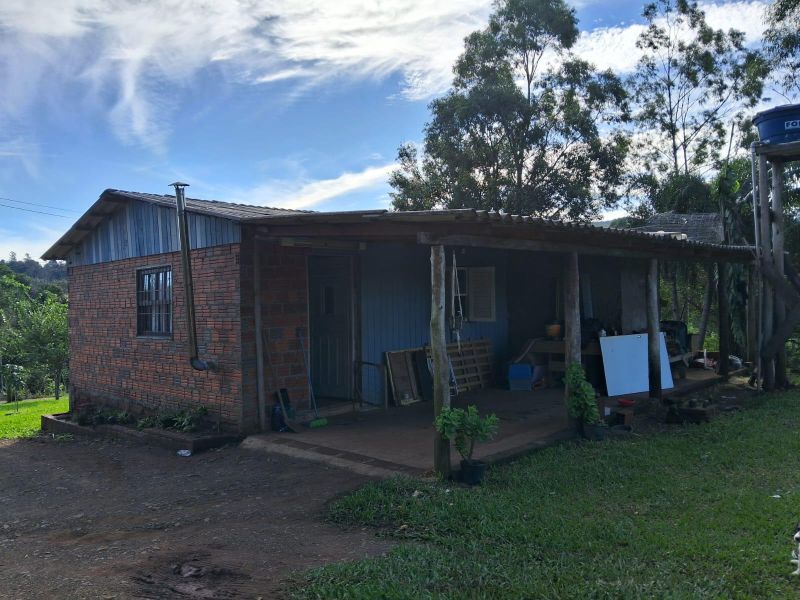 Sítio com 85m² à venda no bairro Km 4, Taquara