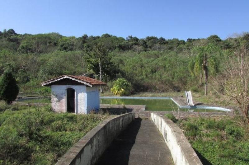 Prédio com 3490m² à venda no bairro Km 4, Taquara