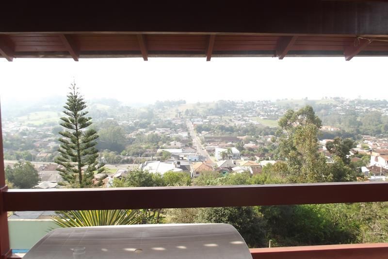 Casa com 4 quartos e 2 banheiros à venda no bairro Morro da Cruz, Taquara