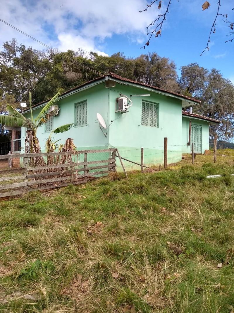 Sítio com 2 quartos, 2 banheiros e 90m² à venda no bairro Linha Gonzaga, Taquara