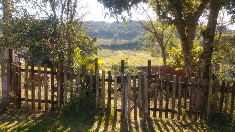 Sítio com 1 quarto, 1 banheiro e 40m² à venda no bairro Entrepelado(Distrito), Taquara