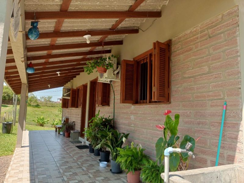 Sítio com 4 quartos, 2 banheiros e 228m² à venda no bairro Entrepelado (Distrito), Taquara