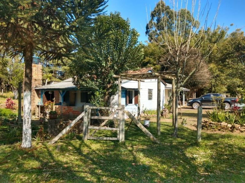 Sítio com 2 quartos, 2 banheiros e 132m² à venda no bairro Santa Cristina do Pinhal, Taquara