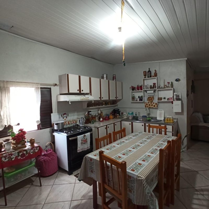 Terreno com 4 quartos, 2 banheiros e 140m² à venda no bairro Vila Teresa, Taquara