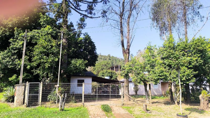 Sítio com 3 quartos e 1 banheiro à venda no bairro Padilha, Taquara