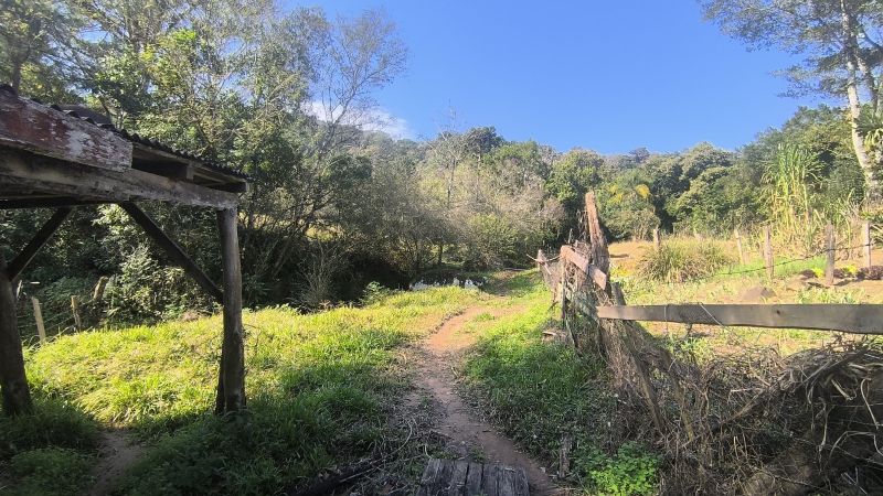 Sítio com 3 quartos e 1 banheiro à venda no bairro Padilha, Taquara