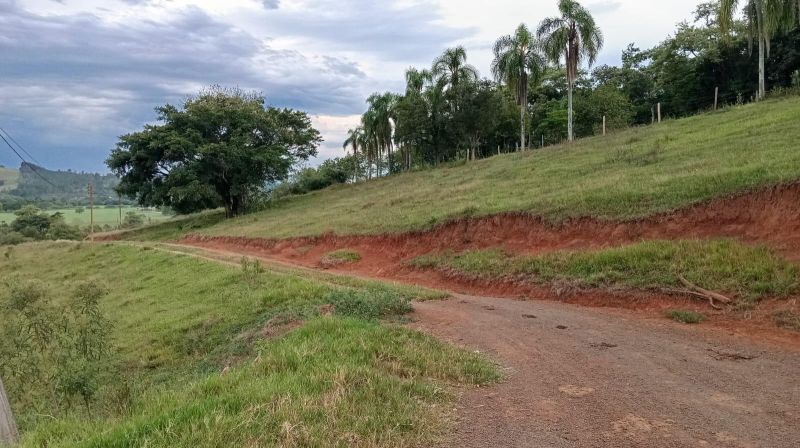 Sítio com 4 quartos, 1 banheiro e 120m² à venda no bairro Padilha, Taquara