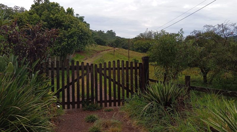 Sítio com 4 quartos, 1 banheiro e 120m² à venda no bairro Padilha, Taquara