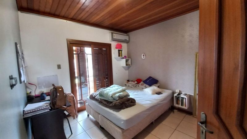 Prédio com 3 quartos e 1 banheiro à venda no bairro Laranjeiras, Parobe