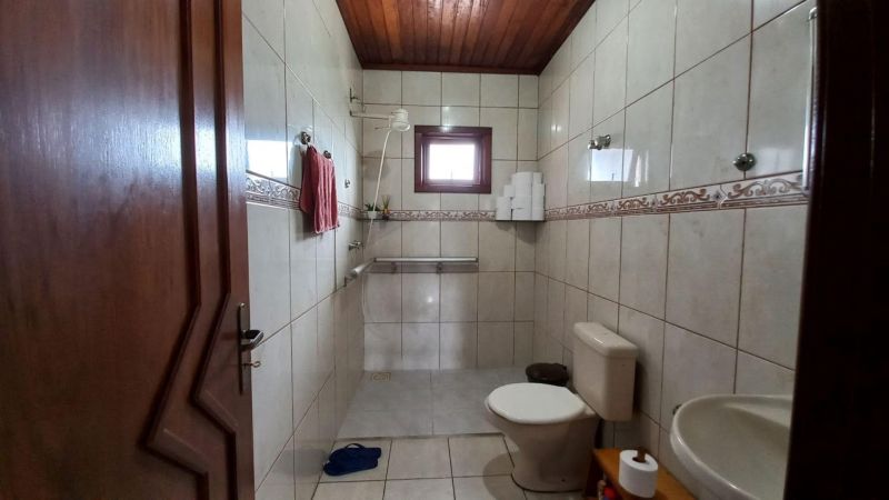 Prédio com 3 quartos e 1 banheiro à venda no bairro Laranjeiras, Parobe