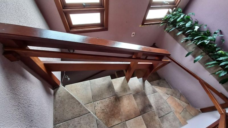 Prédio com 3 quartos e 1 banheiro à venda no bairro Laranjeiras, Parobe