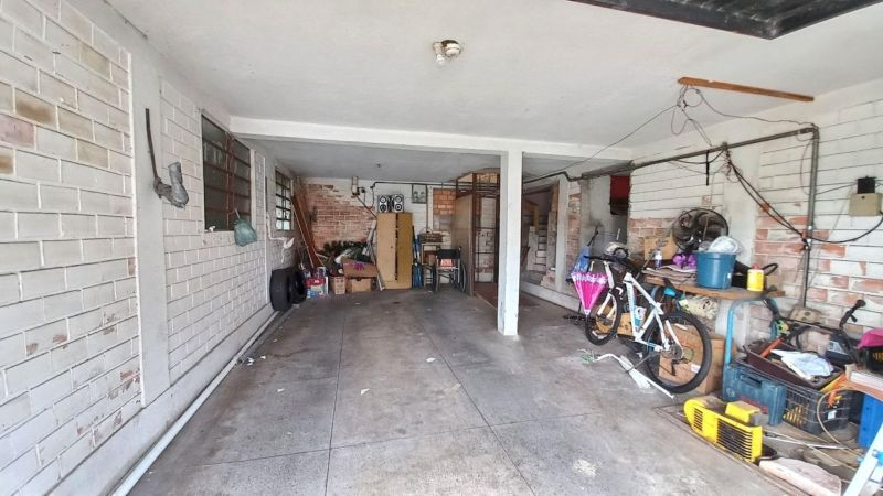 Prédio com 3 quartos e 1 banheiro à venda no bairro Laranjeiras, Parobe