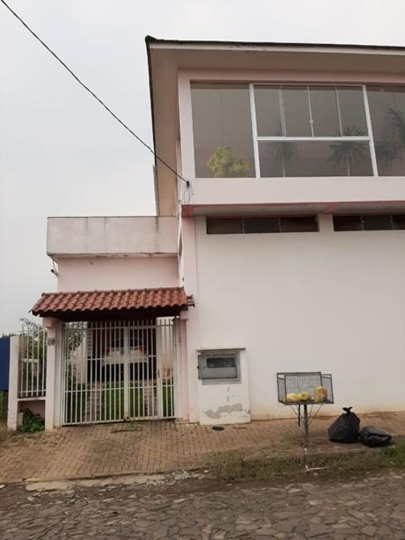 Prédio em Avenida Das Nacoes bairro Paraiso