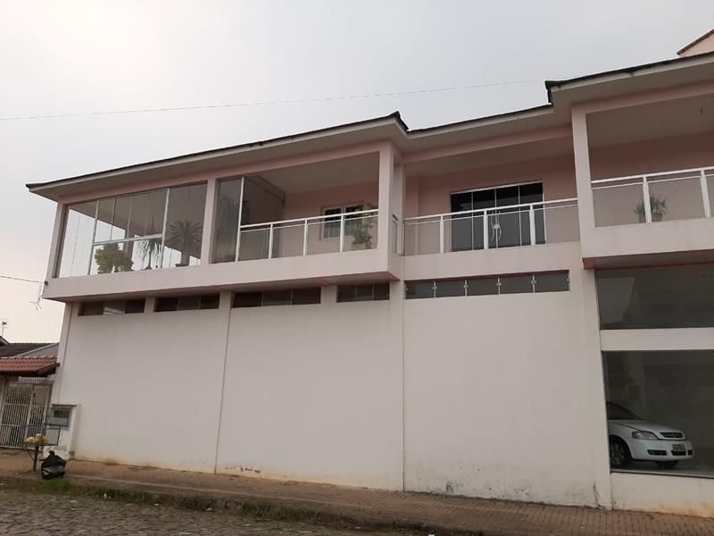 Prédio em Avenida Das Nacoes bairro Paraiso