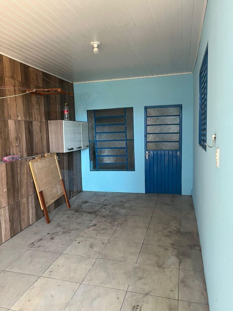 Casa com 2 quartos e 2 banheiros à venda no bairro Empresa, Taquara