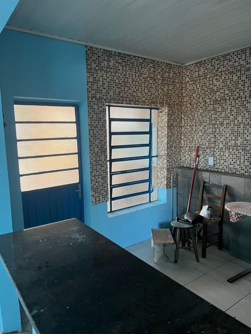 Casa com 2 quartos e 2 banheiros à venda no bairro Empresa, Taquara