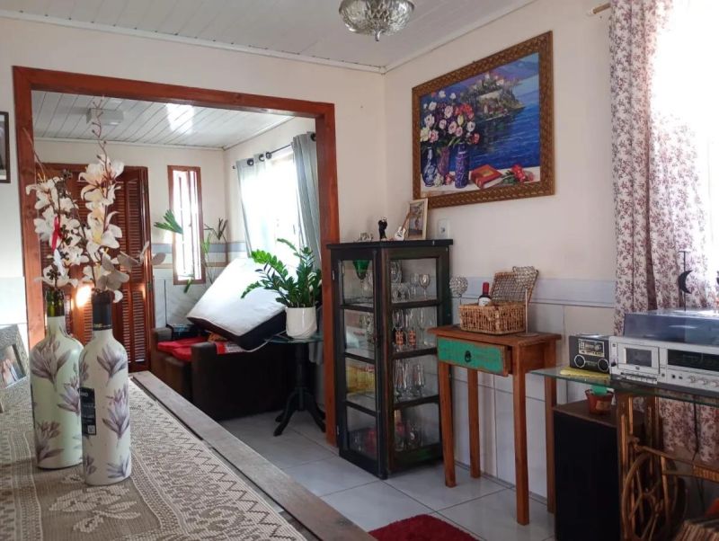Casa com 2 quartos, 2 banheiros e 110m² à venda no bairro Empresa, Taquara