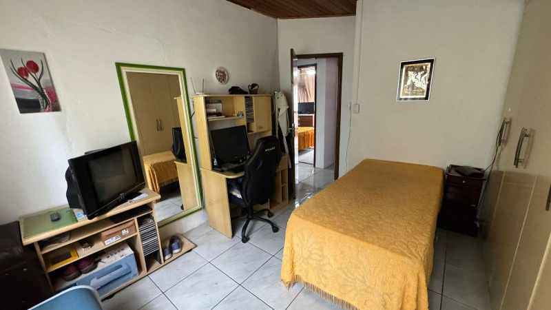Casa com 3 quartos, 1 banheiro e 151m² à venda no bairro Empresa, Taquara