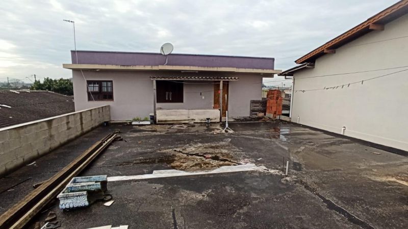 Casa com 3 quartos, 5 banheiros e 270m² à venda no bairro Empresa, Taquara