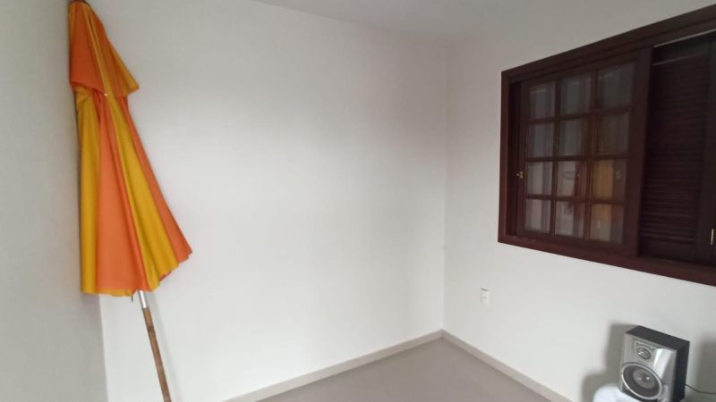 Casa com 3 quartos, 5 banheiros e 270m² à venda no bairro Empresa, Taquara
