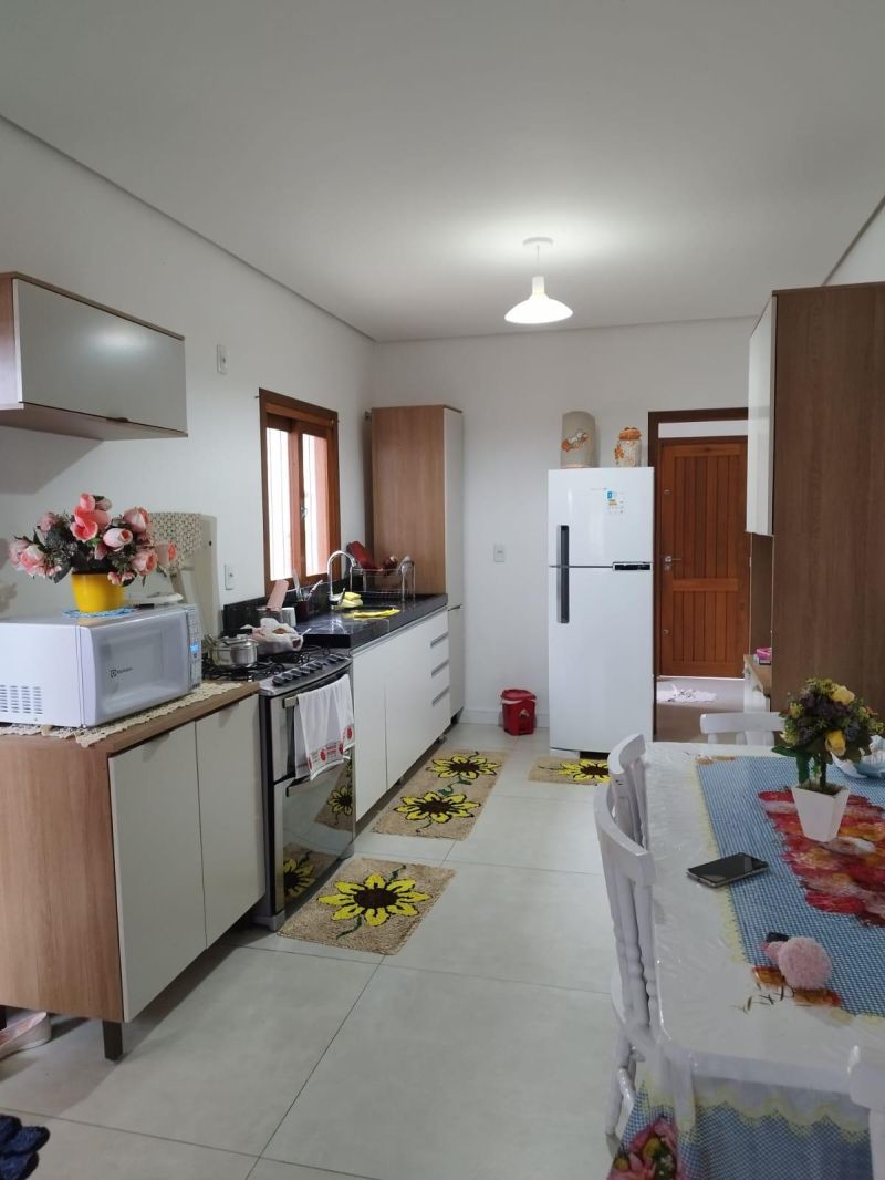 Casa com 3 quartos, 3 banheiros e 165m² à venda no bairro Empresa, Taquara