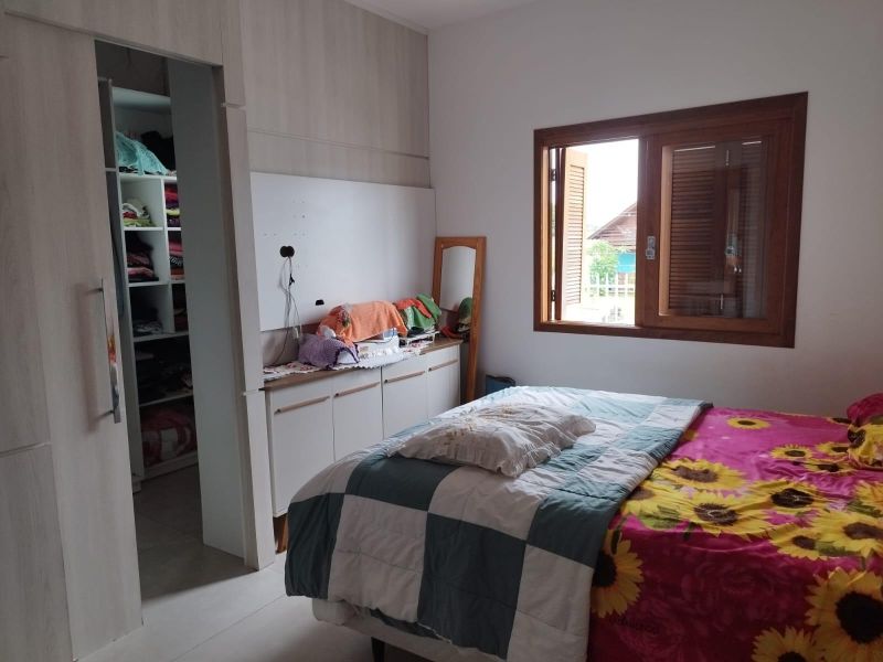 Casa com 3 quartos, 3 banheiros e 165m² à venda no bairro Empresa, Taquara
