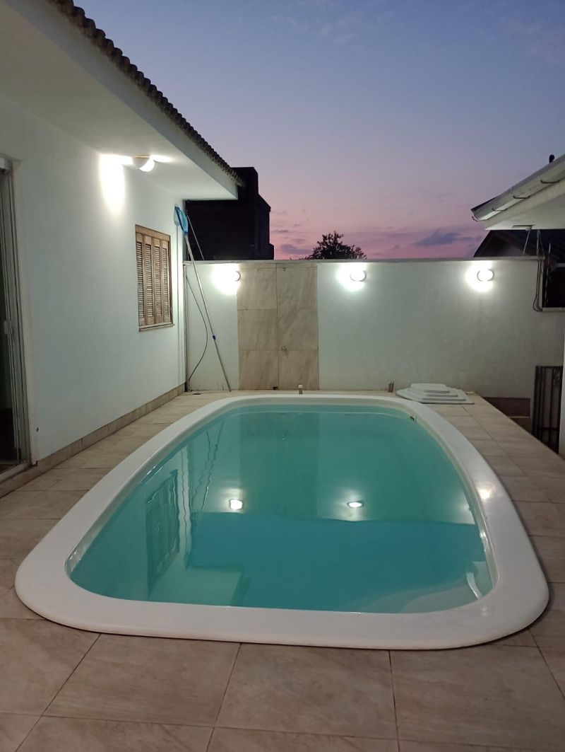 Casa com 3 quartos, 3 banheiros e 165m² à venda no bairro Empresa, Taquara
