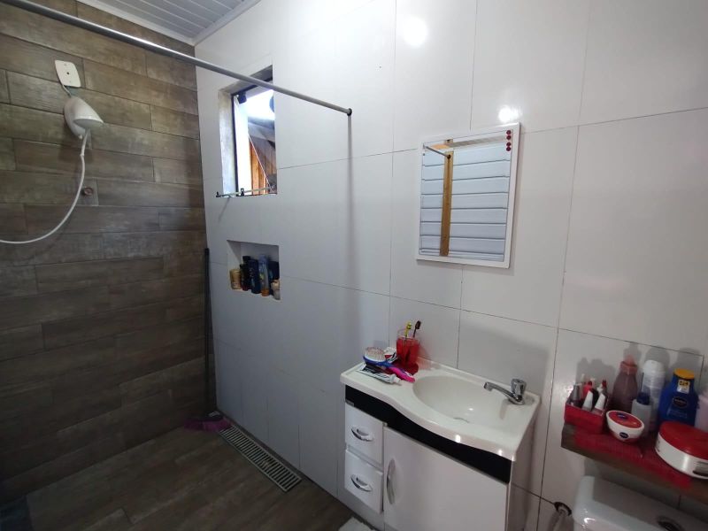 Casa com 3 quartos e 1 banheiro à venda no bairro Empresa, Taquara