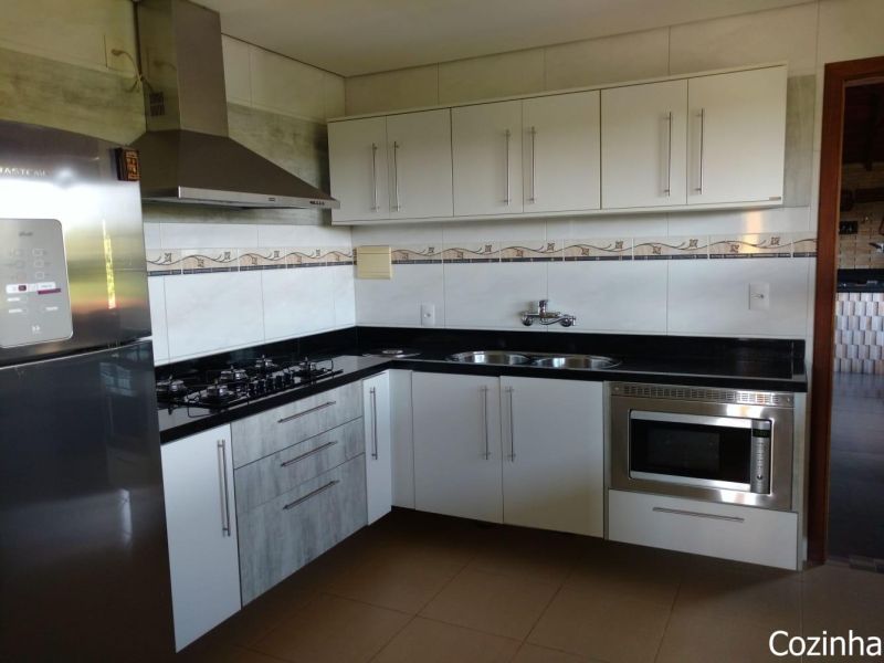 Sítio com 3 quartos, 3 banheiros e 425m² à venda no bairro Fazenda Fialho, Taquara
