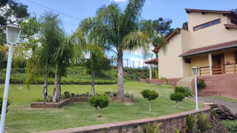 Sítio com 3 quartos, 3 banheiros e 425m² à venda no bairro Fazenda Fialho, Taquara