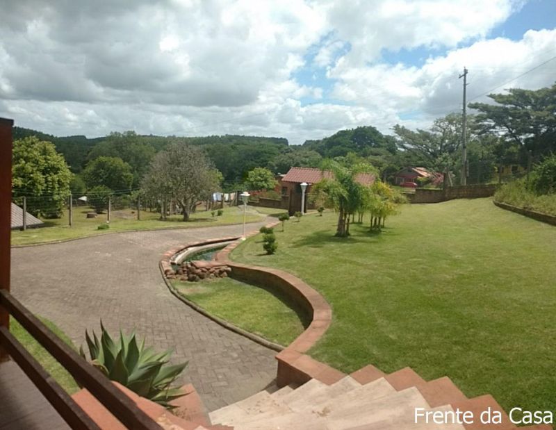 Sítio com 3 quartos, 3 banheiros e 425m² à venda no bairro Fazenda Fialho, Taquara