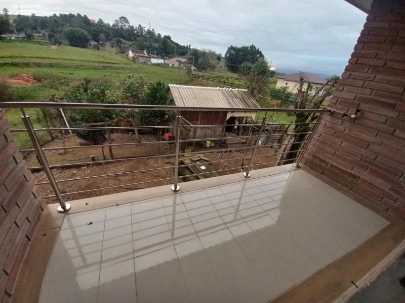 Pavilhao com 3 quartos, 2 banheiros e 400m² à venda no bairro Fazenda Fialho, Taquara