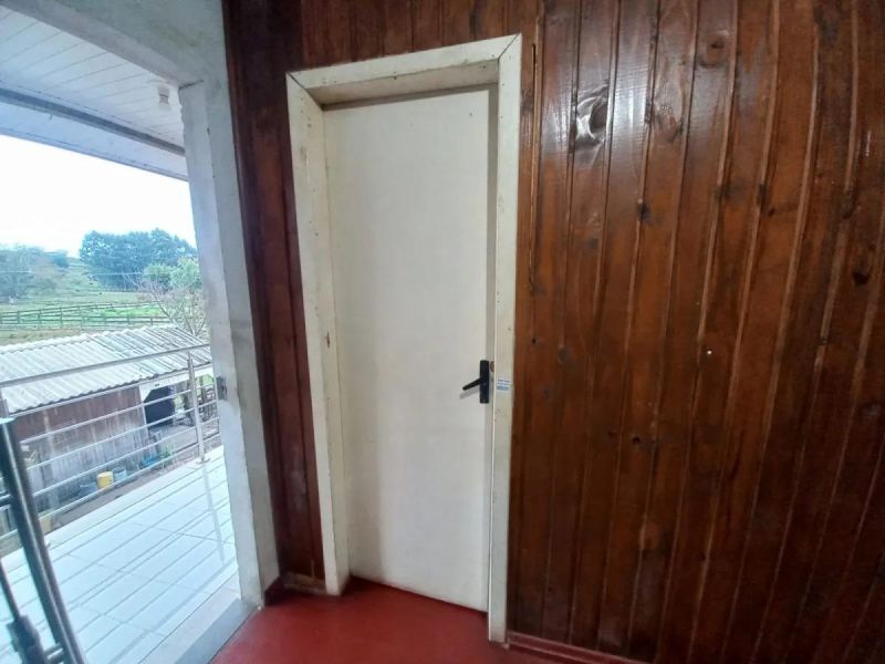 Pavilhao com 3 quartos, 2 banheiros e 400m² à venda no bairro Fazenda Fialho, Taquara