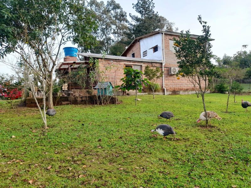 Sítio com 1 quarto, 2 banheiros e 114m² à venda no bairro Fazenda Fialho, Taquara