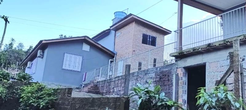 Casa com 3 quartos e 1 banheiro à venda no bairro Fazenda Fialho, Taquara
