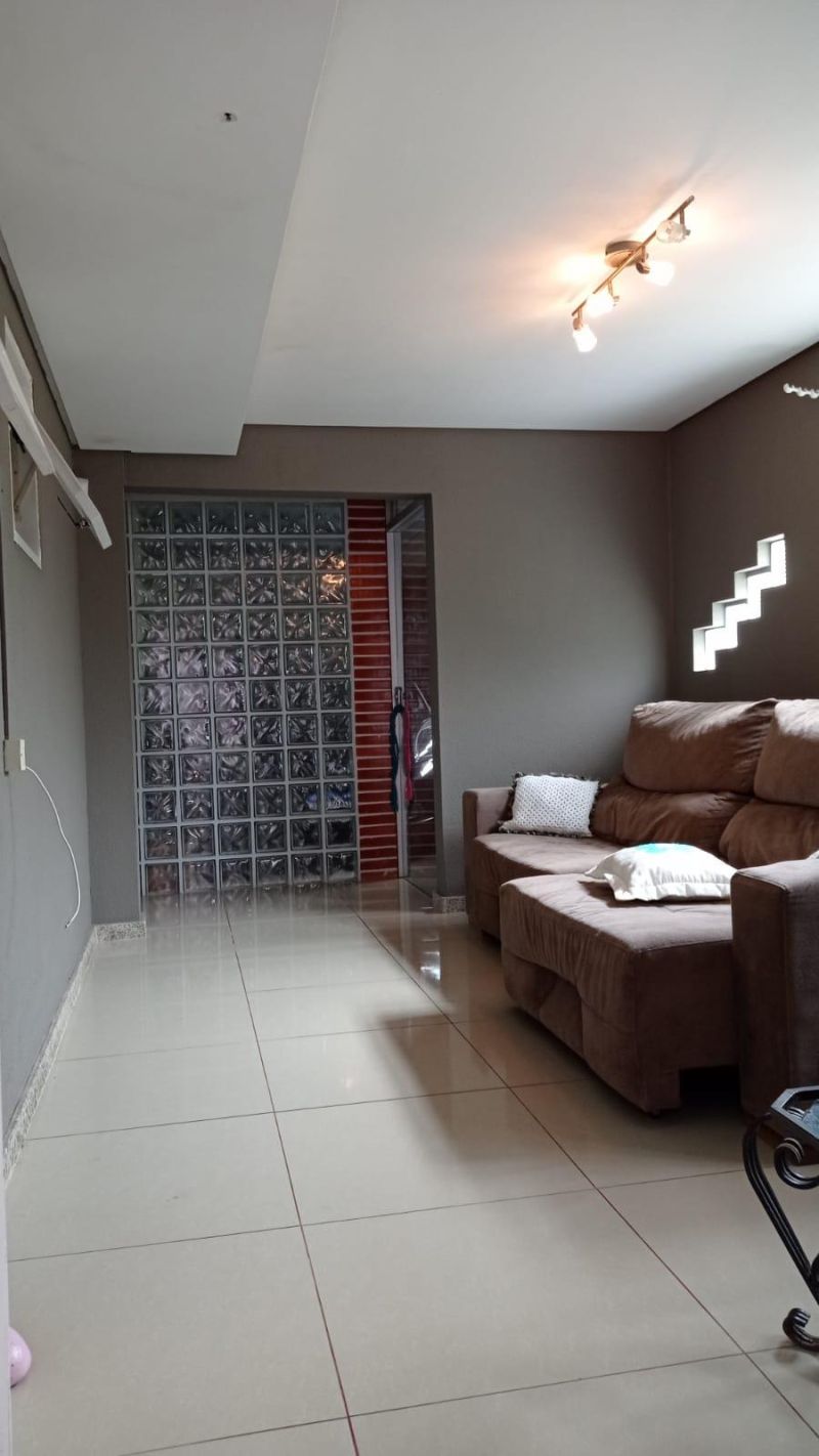 Casa com 3 quartos e 1 banheiro à venda no bairro Fazenda Fialho, Taquara