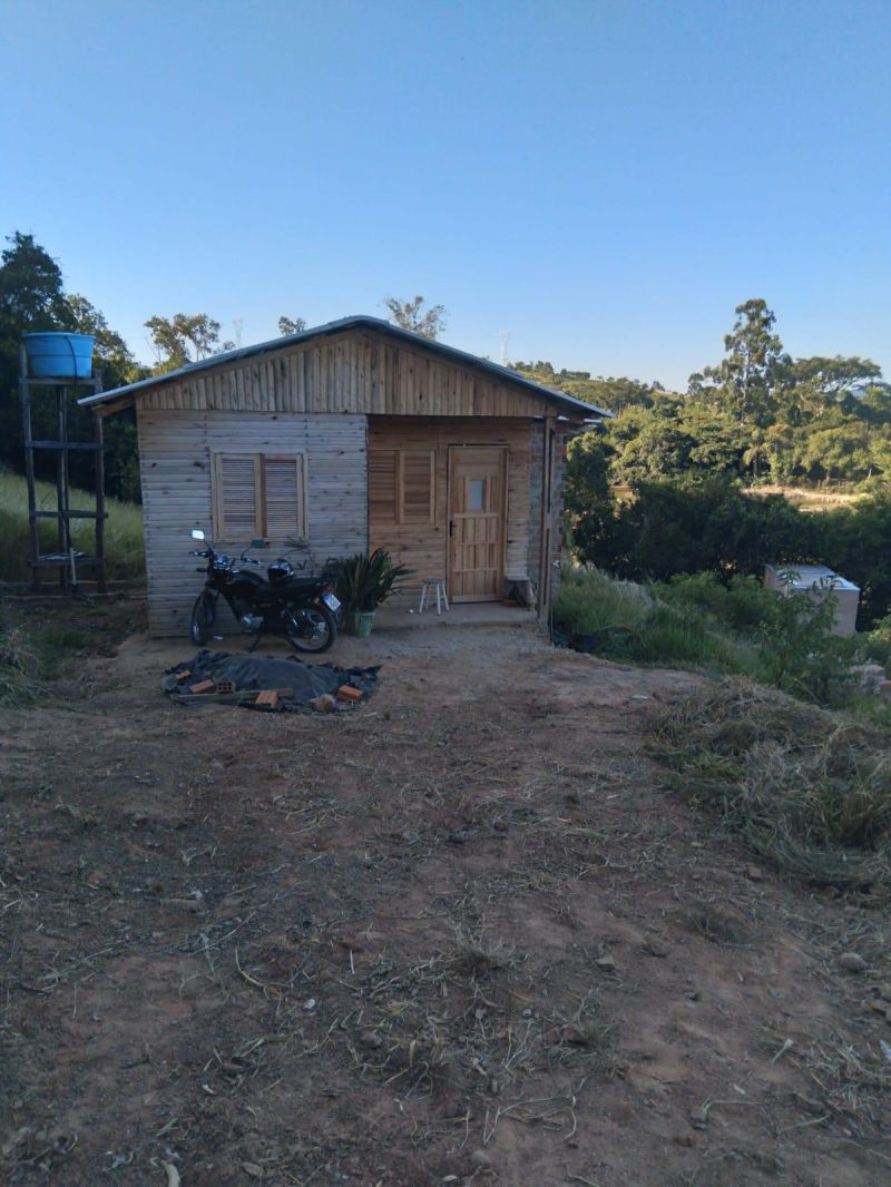 Sítio com 2 quartos e 1 banheiro à venda no bairro Fazenda Fialho, Taquara