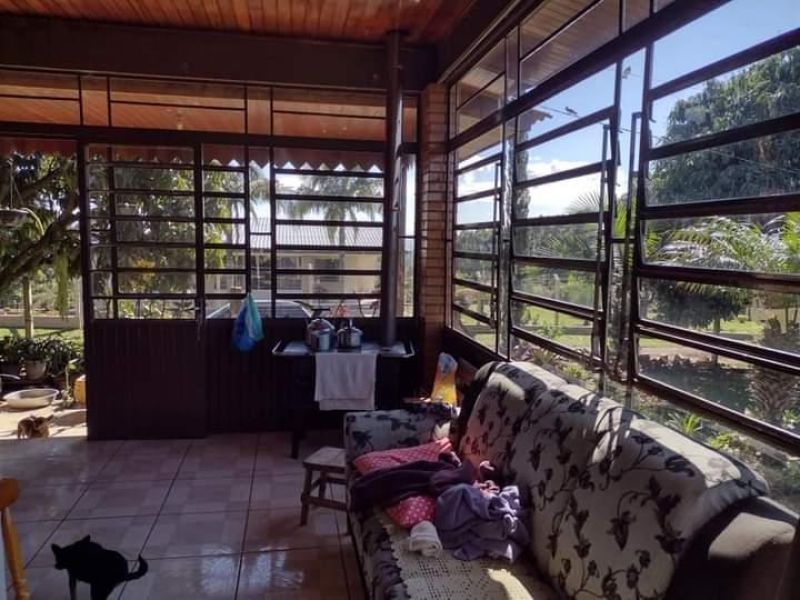 Sítio com 2 quartos, 2 banheiros e 120m² à venda no bairro Fazenda Fialho, Taquara