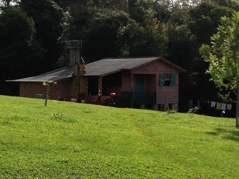 Sítio com 2 quartos e 2 banheiros à venda no bairro Fazenda Fialho, Taquara