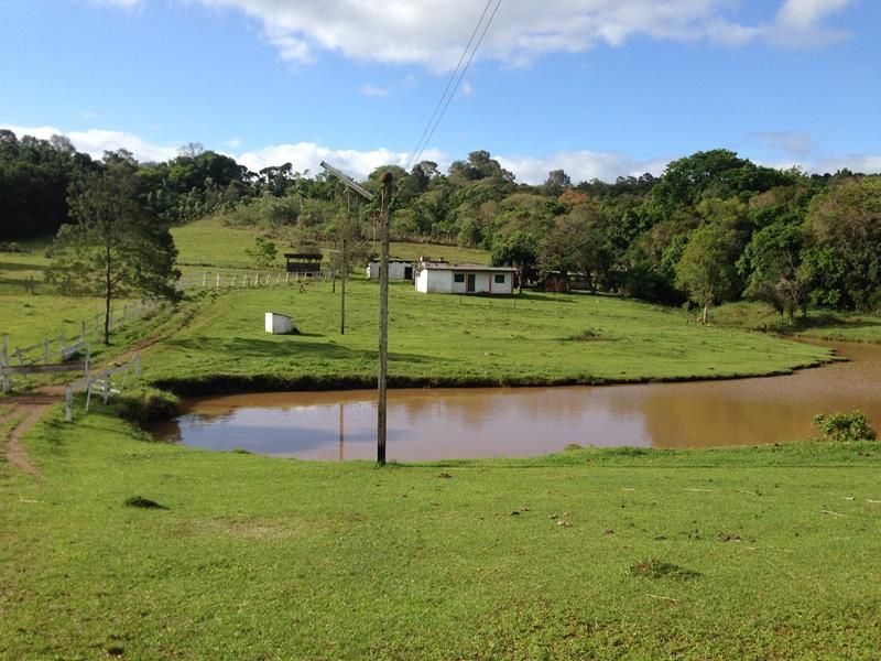 Sítio com 2 quartos e 2 banheiros à venda no bairro Fazenda Fialho, Taquara