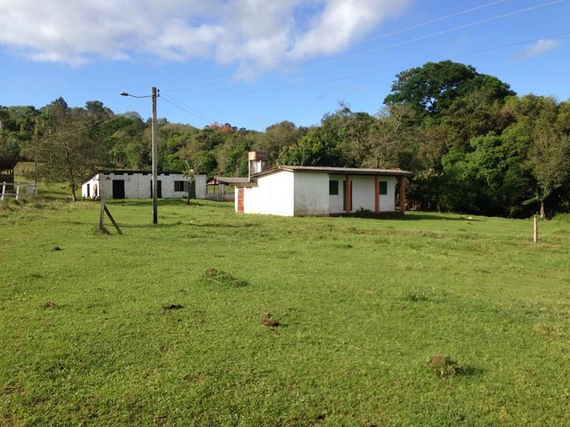 Sítio com 2 quartos e 2 banheiros à venda no bairro Fazenda Fialho, Taquara