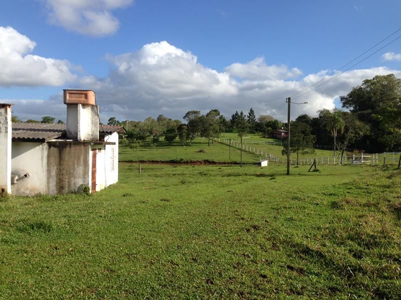 Sítio com 2 quartos e 2 banheiros à venda no bairro Fazenda Fialho, Taquara