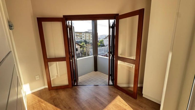 Casa com 2 quartos e 2 banheiros à venda no bairro Morro do Leoncio, Taquara
