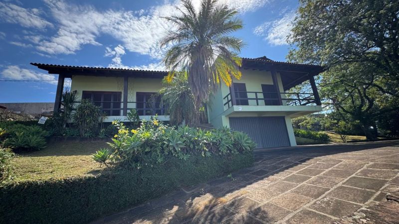 Casa com 3 quartos, 3 banheiros e 296m² à venda no bairro Morro do Leoncio, Taquara