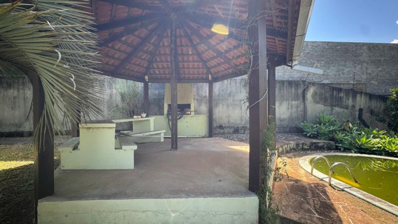 Casa com 3 quartos, 3 banheiros e 296m² à venda no bairro Morro do Leoncio, Taquara